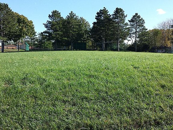 5th image of 438 Coldspring Dr