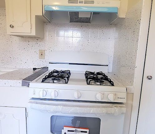 3rd image of 46 E Dakota Ave #46