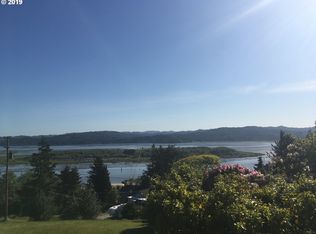 498 N 3rd Ct #6000, Coos Bay, OR