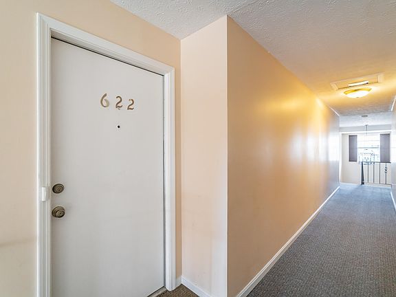 2nd image of 622 Logsdon Ct