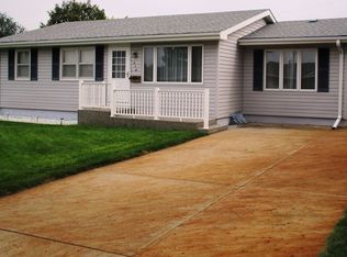 410 W R St, Mccook, NE 69001