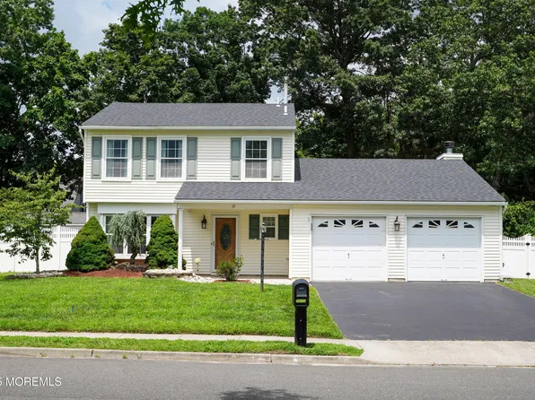 12 Quailtree Lane, Howell, NJ 07731