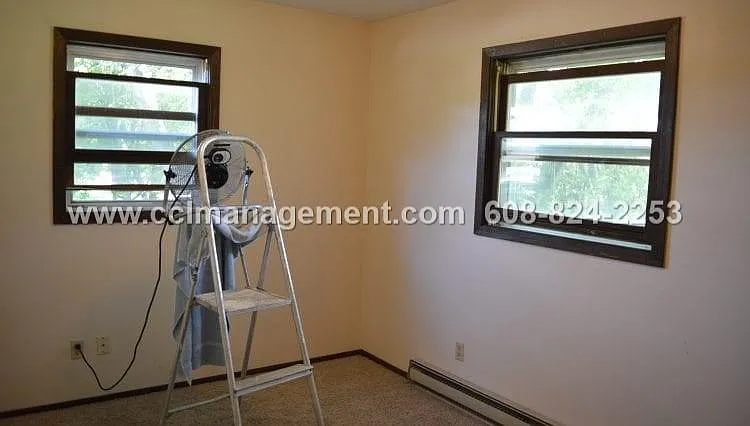 75 Tower Dr — Photo 6