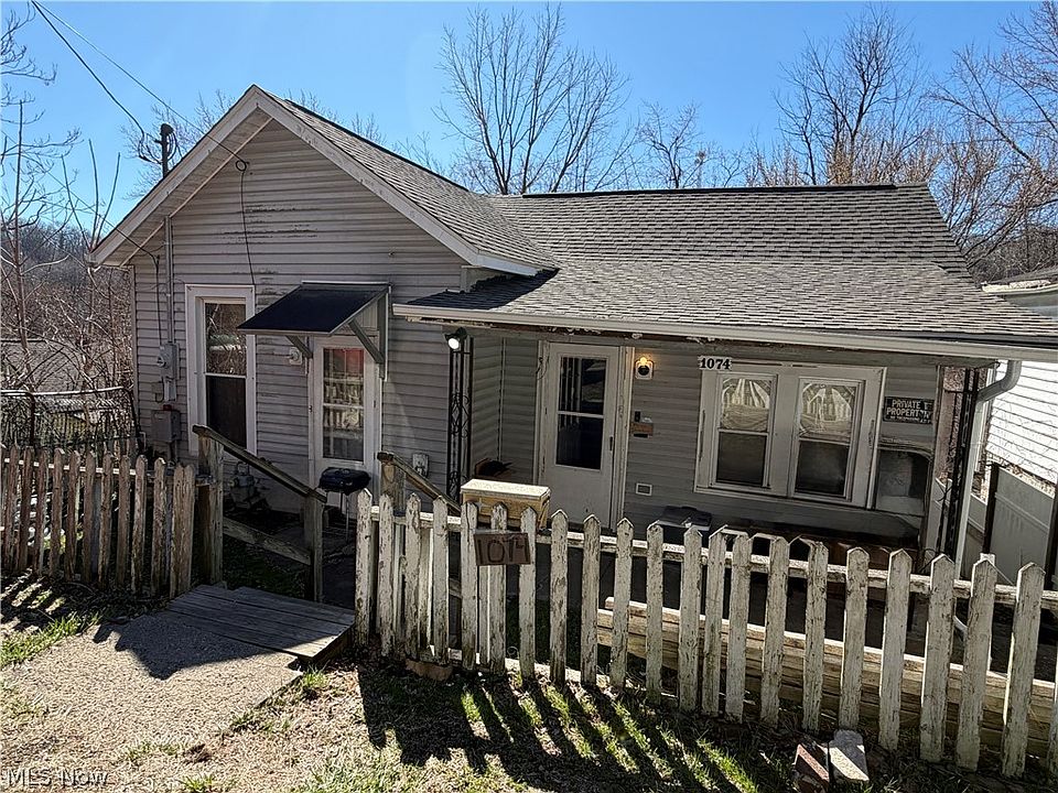 1st image of 1074 Grant St