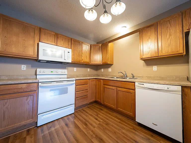 2525 Cobble Hill Ct #D — Photo 7
