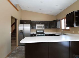 2008 S Hillview Rd #2008, Sioux Falls, SD 57110