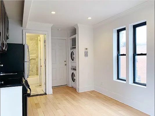 Rented by Compass | media 14