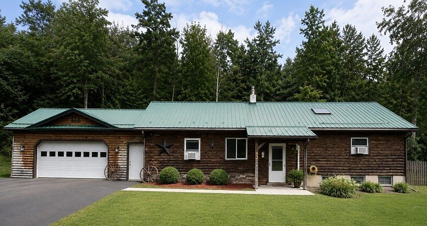 1st image of 3464 Hornby Rd