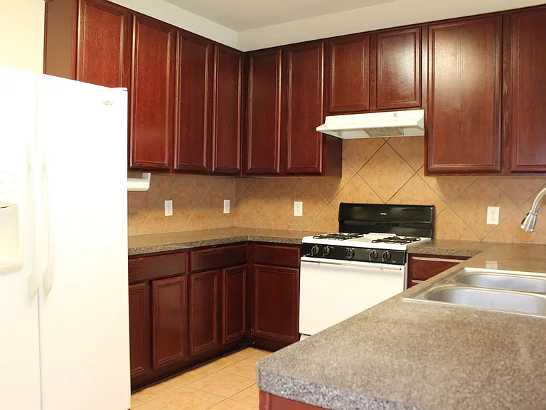 2830 Youpon Lake Ct — Photo 8