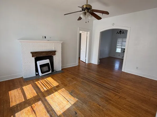 202 College St, 202 College St APT 4, Shreveport, LA 71104