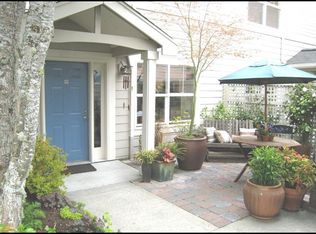 1230 Weaver Rd NW #5, Bainbridge Island, WA 98110