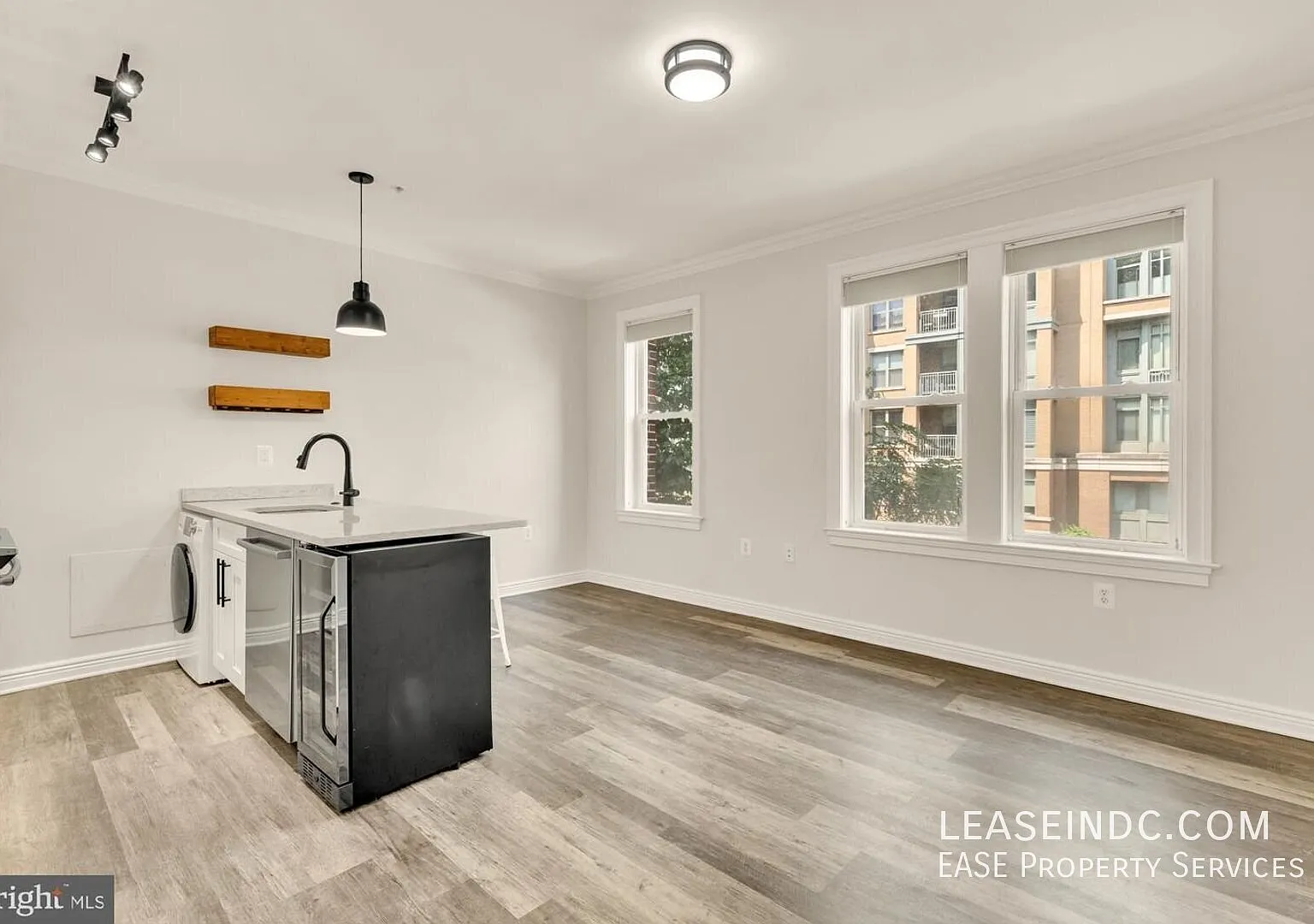 Studio, 369 sqft, $2,000 — Photo 3
