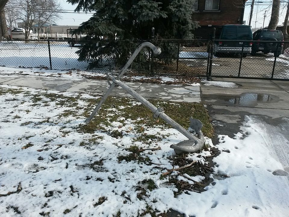 1st image of 380 Parkview Dr