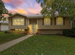216 Oregon St, Racine, WI 53405