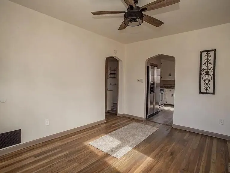 1238 Bohmen Ave — Photo 3