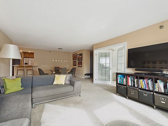 5th image of 195 N Harbor Dr APT 5305