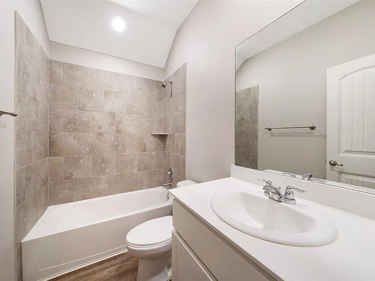2920 Colorado Dr — Photo 18