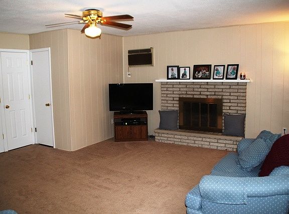 5th image of 1094 Revere Dr