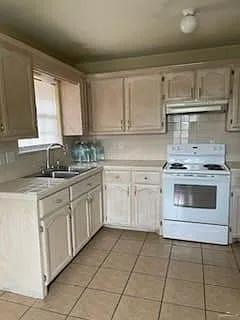 1521 Acme Ln #3 — Photo 2