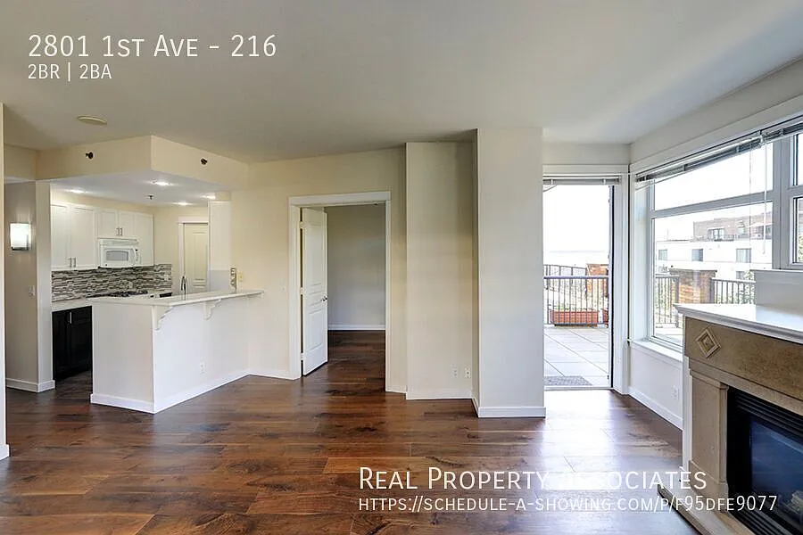 2 Bedroom Condo in Belltown w/ Huge Patio Overlooking Elliott Bay — Photo 4