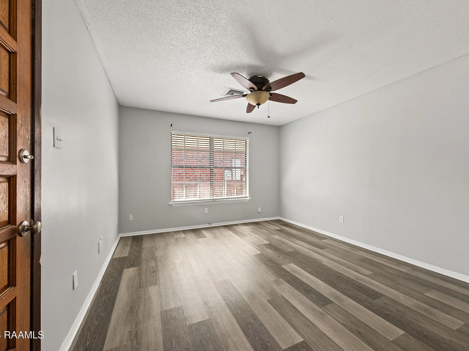 2 bed, 2.0 bath, 980 sqft, $1,400 — Photo 4