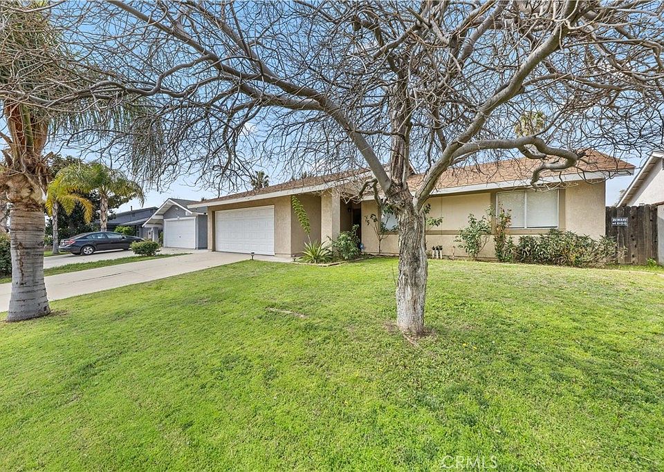 1st image of 13577 Sylmar Dr