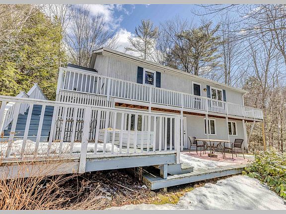 2nd image of 50 Pinnacle Road