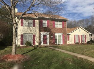 5200 Pondfield Dr, Greensboro, NC 27410