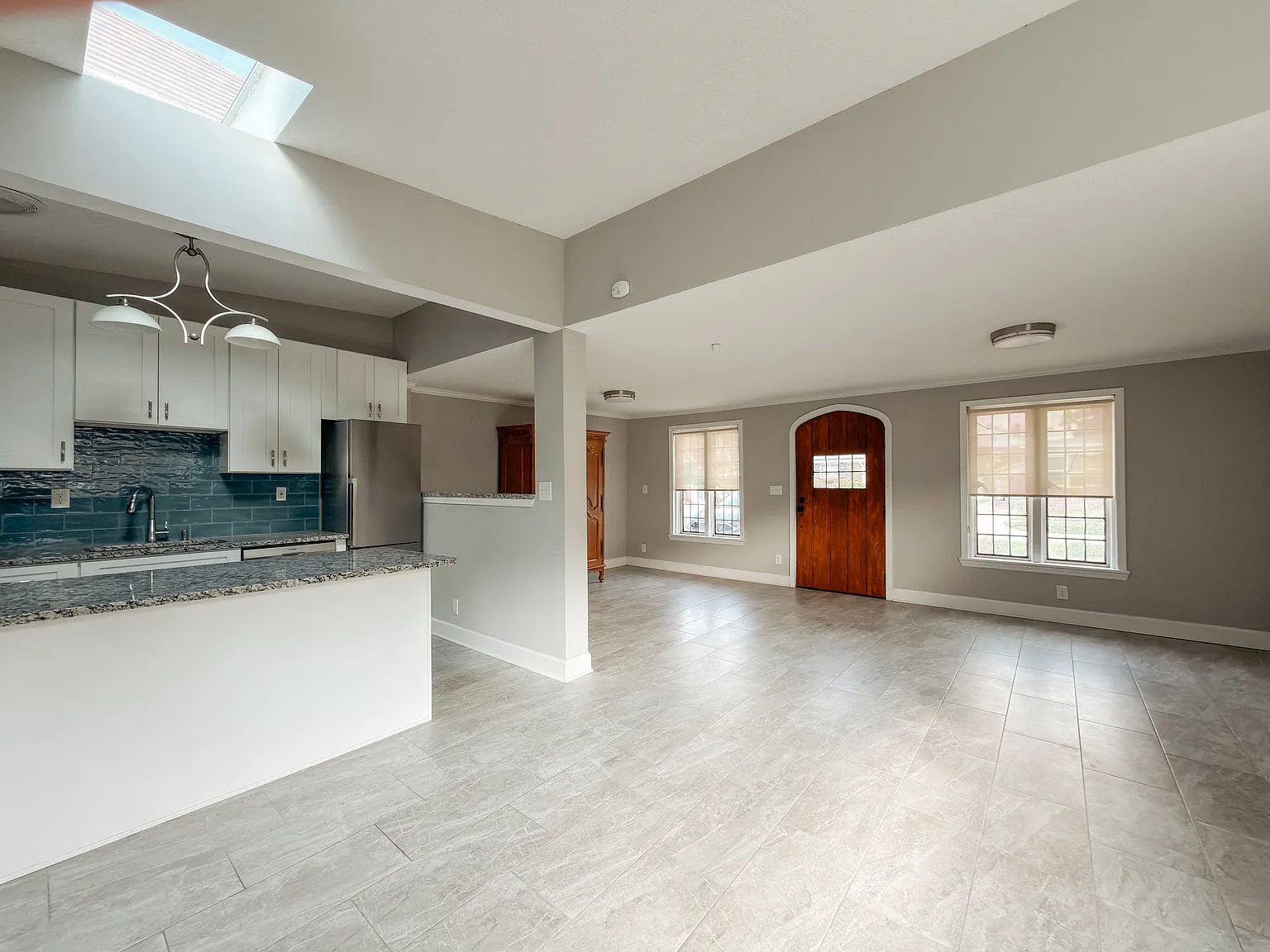Studio, 650 sqft, $1,500 — Photo 2
