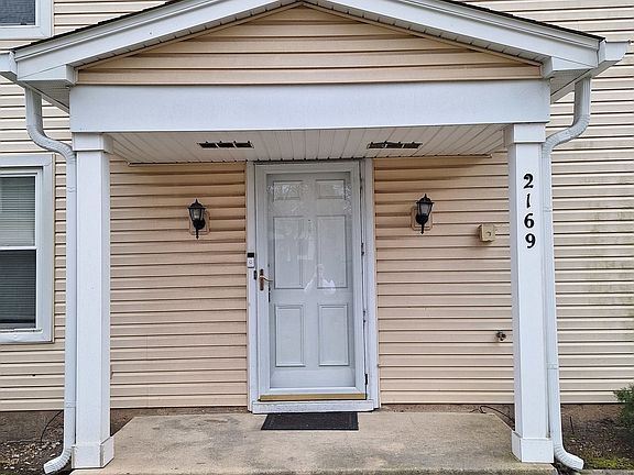 2nd image of 2169 N Dogwood Ln #2169