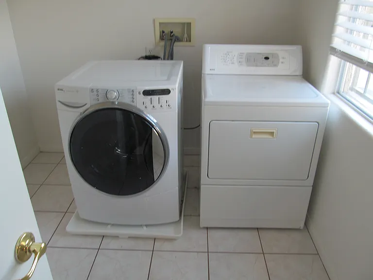 9600 Rainfall Ave — Photo 14