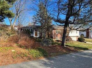 3 Lise Dr, Cumberland, RI 02864