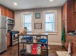 3858 N Whipple St #1R, Chicago, IL 60618