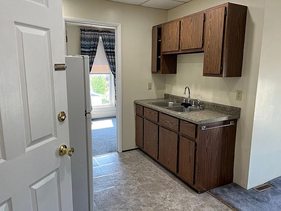 2nd image of 726 10th Ave #4