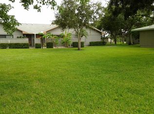 3988 NW Cinnamon Cir, Jensen Beach, FL 34957