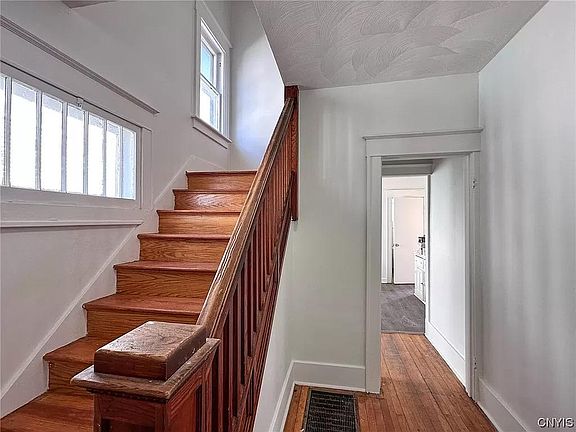 2nd image of 1119 Kellogg Ave