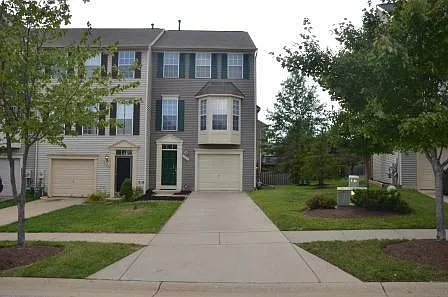 3 bed, 2.5 bath, 1860 sqft, $3,600 — Photo 3