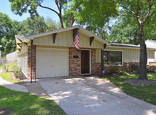 1902 Chippendale Rd, Houston, TX 77018