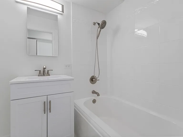 2115 Ala Wai Blvd #804 — Photo 5