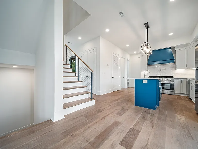 6011 Hill Cir — Photo 21