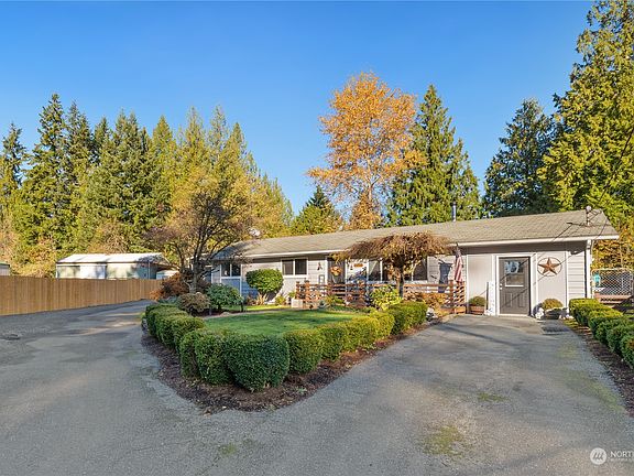 2nd image of 9605 Woods Place