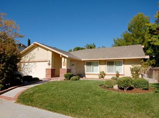 23025 Cuervo Dr, Santa Clarita, CA 91354