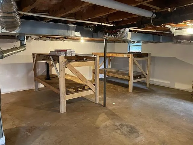4210 N Center St — Photo 23