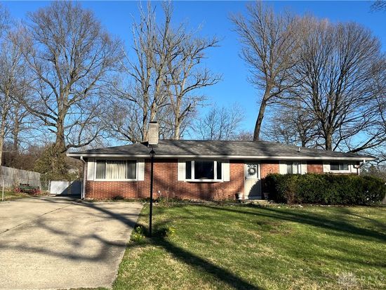 1692 Shady Ln, Dayton, OH 45432