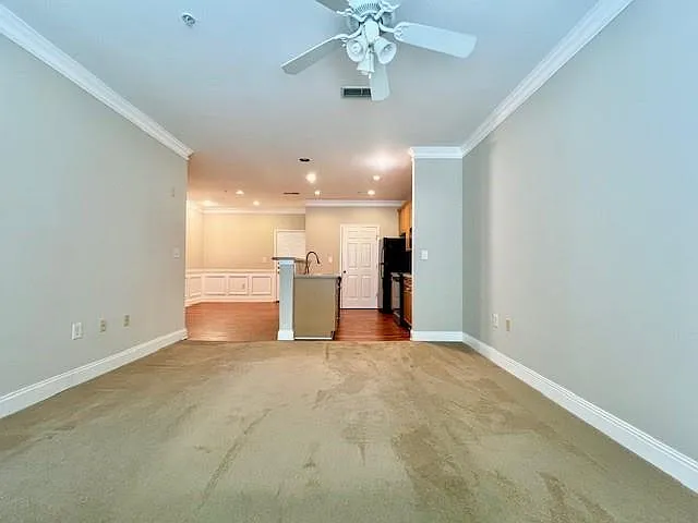 1 bed, 1.0 bath, 869 sqft, $1,550 — Photo 4