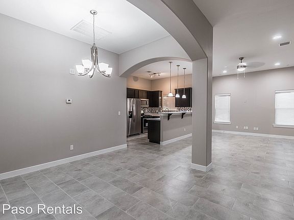 3rd image of 2877 San Gabriel Dr