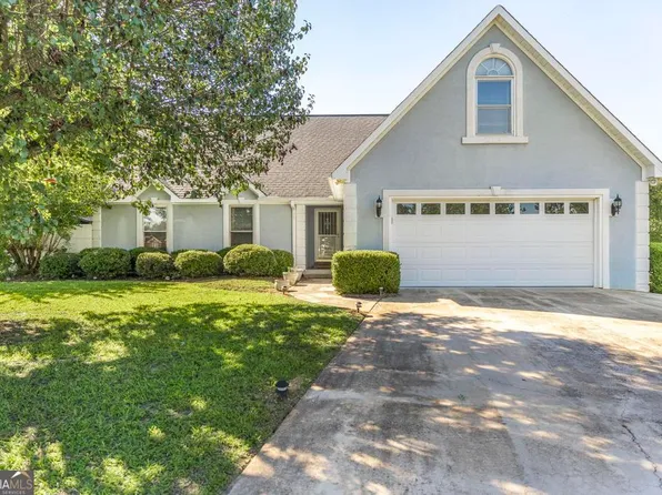 255 Waterford Dr, Bonaire, GA 31005