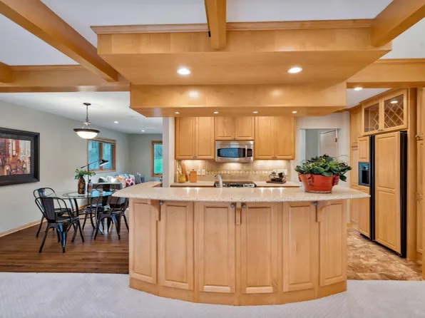 3601 Elmo Rd, Minnetonka, MN 55305