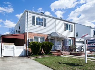 5821 207th St, Oakland Gardens, NY 11364
