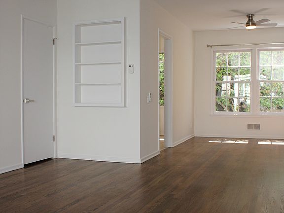 4th image of 304 San Vicente Blvd #1